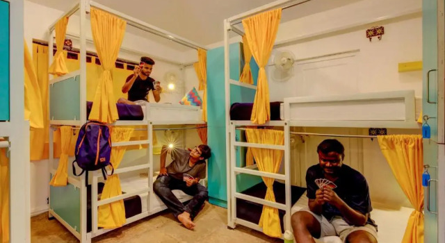 Кровать в общем номере Gostops Goa, Calangute - Rooms & Dorms