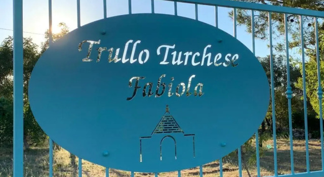 Коттедж Trullo turchese Fabiola