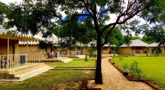 Коттедж Luxury Rangiri Dambulla Resort