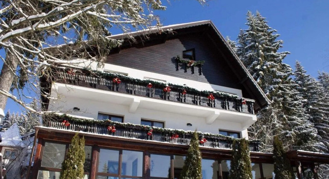 Boutique Villa Isabelle, Забронировать Отель Предял Брашов, рядом с Clabucet Sosire 1