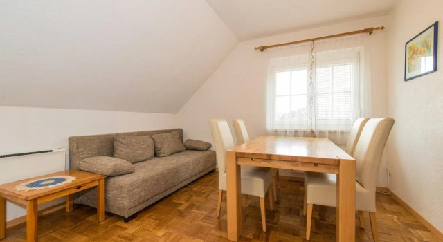 Haus Göhringer / Ferienwohnungen, Rezerwuj Hotel Hermagor 