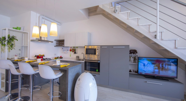 Como Lake Modern apartment Ulivi, Buchen Sie Ferienwohnung Hotels in Comer See mit Pool, Schwimmbad