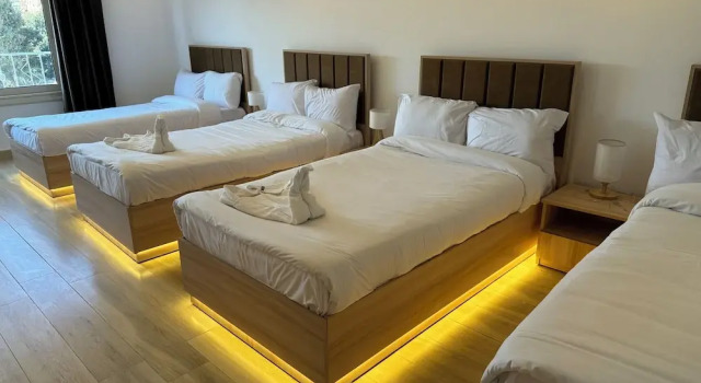 Diamond pyramids hotel