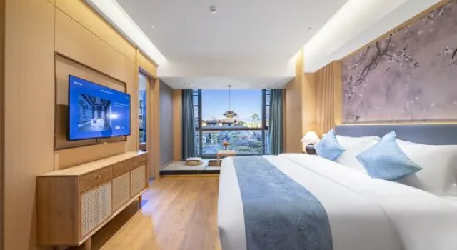 Люкс Howard Johnson Lake Serenity hot springs hotel Xichang