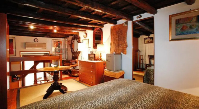 Loft Mercede, Prenota Hotel Spagna Roma