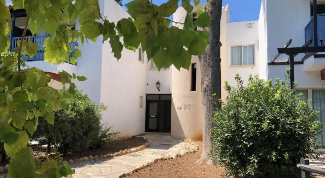 Апартаменты Modern studio apartment in Paphos Gardens Resort