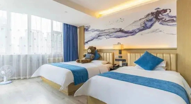 Люкс H Hotel (Xining Central Plaza)