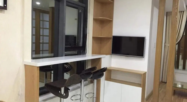 Четырёхместные семейные апартаменты с балконом и с видом на город Ideal Time Apartment