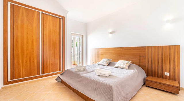 Villa Ribeiro by HelloVacations, Забронировать Вилла Албуфейра Барловенто, рядом с Пляж Эваристо