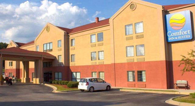 Comfort Inn & Suites Trussville I-59 Exit 141, Buchen Sie Hotel Trussville Alabama