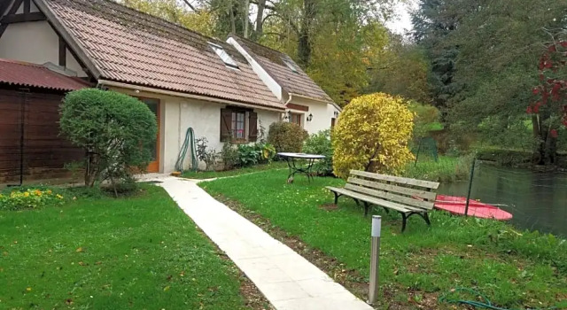 La petite campagne, Book Hotel  