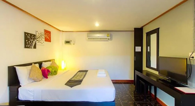 Naiharn Retreat Resort, Забронировать Курортный отель Курортные отели острова Пхукета, Курортный отель