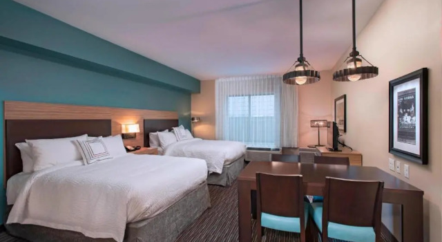 Четырёхместная студия TownePlace Suites by Marriott Des Moines West/Jordan Creek