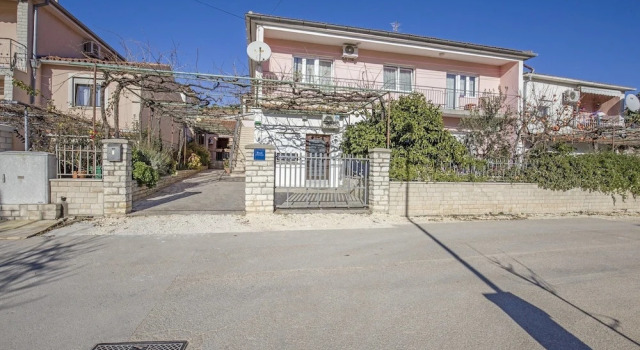 Apartments Biserka, Забронировать Апартаменты/квартира Апартаменты Пула, рядом с Pula Twin Gates, Апартаменты/квартира