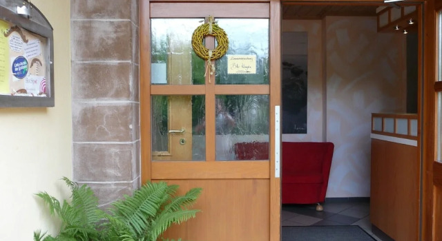 Hotel Garni Pension Zur Krone, Varaa Huoneisto Hotellit Baijeri pysäköinnillä, Pysäköinti