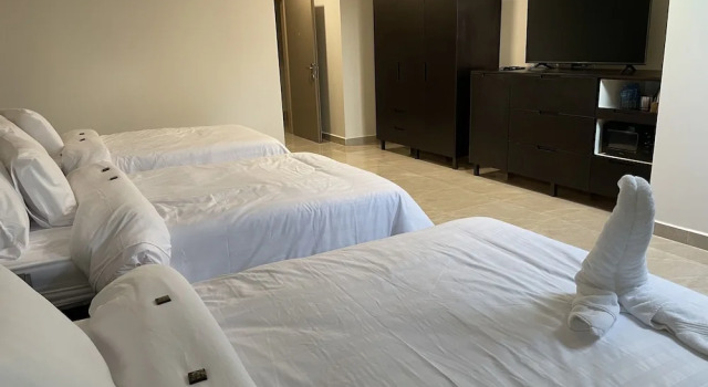 Трёхместный номер Deluxe Mizirawi Hotel
