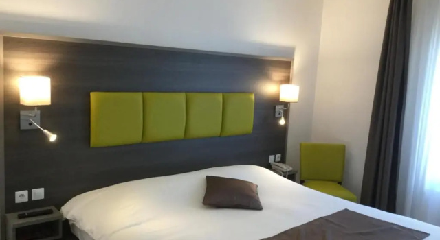 Двухместный номер Comfort The Originals City, Hôtel Le Cheval Rouge, Tours Ouest