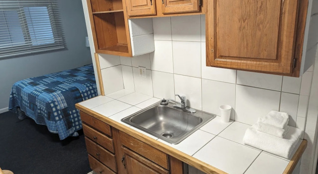 Номер Standard Majestic Rockies Motel