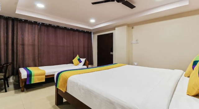 Treebo Trip Padmini, Rezerwuj Hotel Secunderabad 