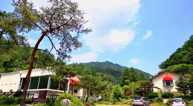 Yangpyeong Sanneomeo Pension, Reserva ahora Hotel Seojong-myeon Gyeonggi-do