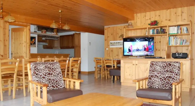 Апартаменты Classic Spacious Holiday Home Near Center of Champagny