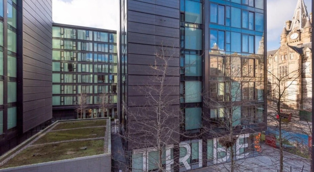 Modern Yet Homely Quartermile Apartment With Elevator, Забронировать Апартаменты/квартира Эдинбург Midlothian, рядом с Национальный музей Шотландии