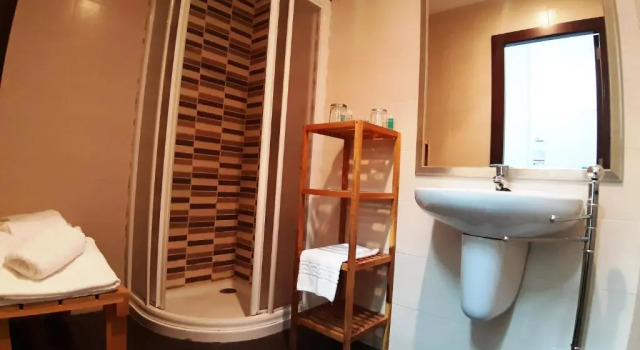 Четырёхместный номер Standard Hostal Nirvana