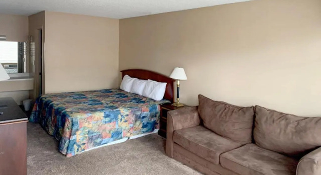 OYO Hotel Branson MO-165, Забронировать Отель Отели Table Rock Lake с парковкой, Парковка