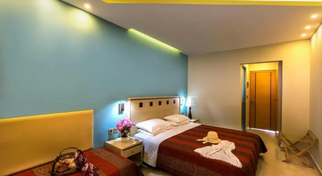 Трёхместный номер Economy Hotel Porto Koufo
