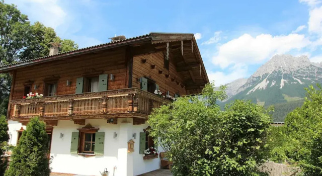 Шале с балконом Detached Holiday Home in Ellmau Near the Ski Lift