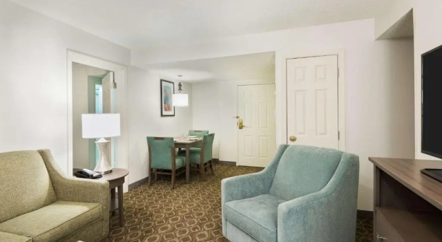 Номер Standard Homewood Suites by Hilton Baton Rouge