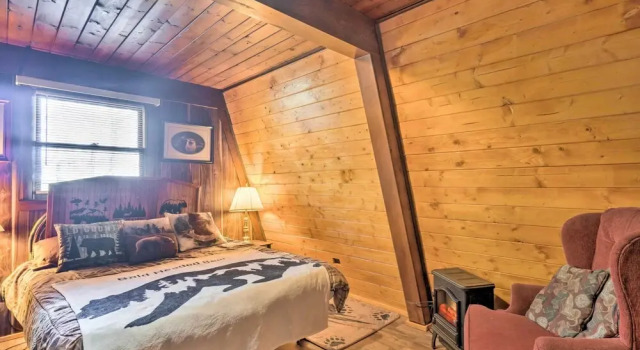 Gatlinburg Mountain-view Cabin: 5 Mi to Downtown
