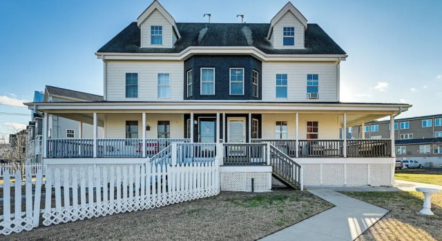 Апартаменты 1 Mi to Atlantic City Beach! Family Gem w/ 2 Decks