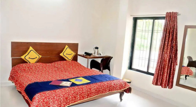 Vista Rooms at Dr Bhapkar Marg, Забронировать Отель Отели штата Махараштры с завтраком, Завтраки