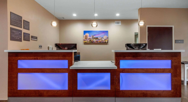 Comfort Inn & Suites Montgomery East Carmichael Rd, Prenota Hotel Hotel a Alabama con piscina, Piscina