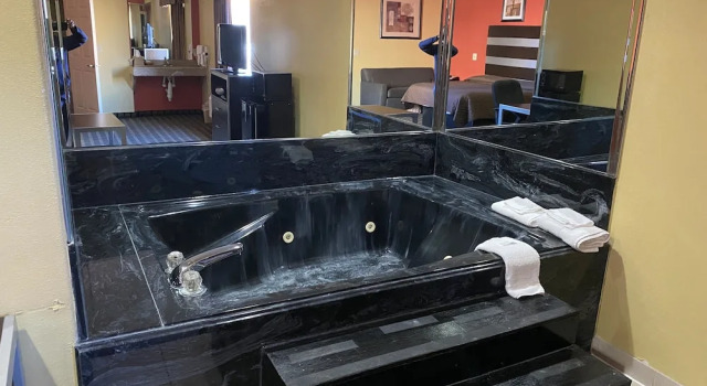 Redwood Suites