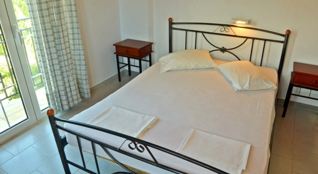 Lemonia Accommodations