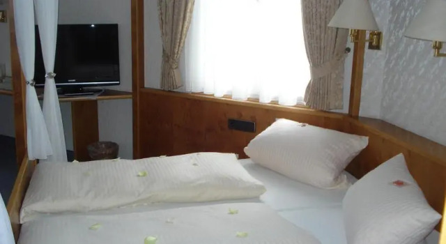 Hotel Hanoi, Reserva ahora Hotel Hoteles en Baden-Wurtemberg con piscina, Piscina
