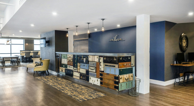 enVision Hotel Boston-Everett, Забронировать Отель Бостон , рядом с Apollinaire Theatre Company