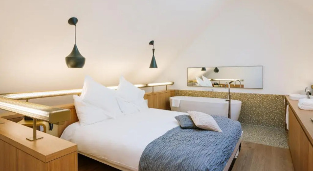 Люкс с видом на город B2 Boutique Hotel + Spa