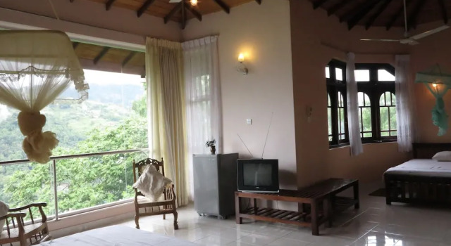 Семейный номер Standard с балконом Kandy View Garden Hotel