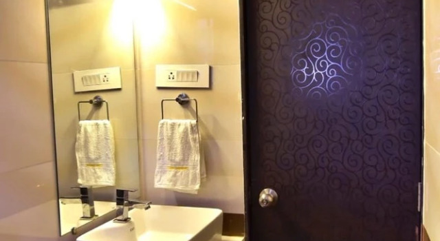 Hotel Time Square, Забронировать Отель Отели штата Махараштры 3 звезды, 3*