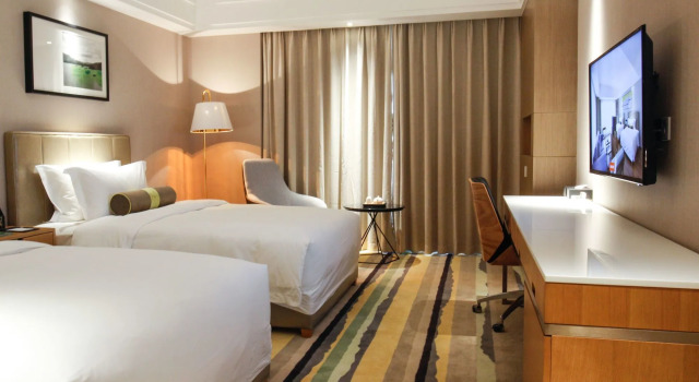 Your Moving Hotel