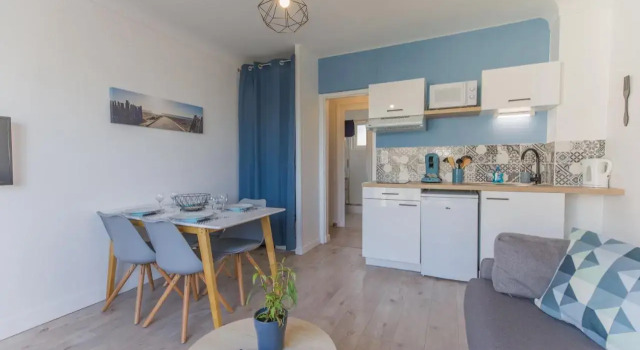 T2 4pers royan centre proche marché / 10mn plage, Забронировать Апартаменты/квартира Руайян Côte de Beauté, рядом с Пляж Роян