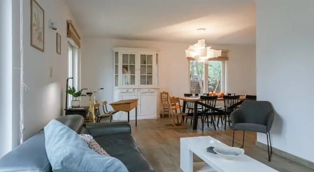 Holiday Home in Quiet Neighbourhood in De Panne, Rezerwuj Dom wakacyjny Hotele w Bruksela z parkingiem, Parking