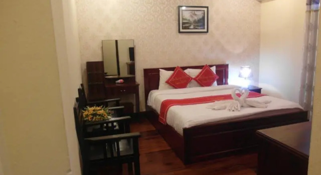 Двухместный полулюкс с балконом Mekong Sunset View Hotel