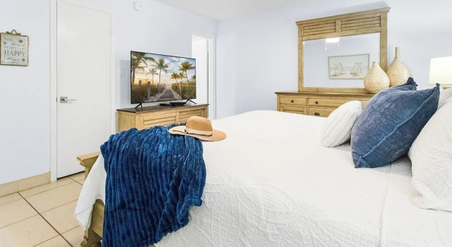 Номер Standard Пентхаус с 2 комнатами oceanfront Chateau by the Sea - Cocoa Beach Oceanfront Pet-Friendly Condos with Rooftop Deck & Heated Pool