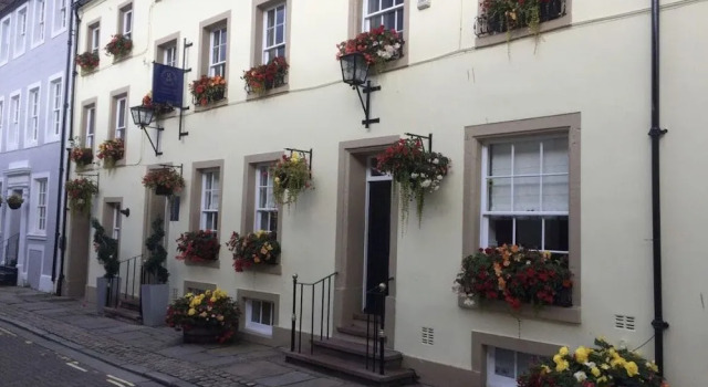 Georgian House Hotel