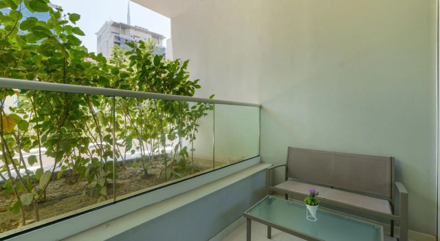 Whitesage - Stylish Apt With Balconies In The Heart Of Dubai, Забронировать Отель Дубай Эмират Дубай, рядом с Дубайский аквариум
