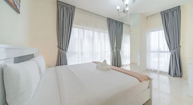 Spacious 2bedroom in the Heart of Business Bay, Забронировать Апартаменты/квартира Отели Эмирата Дубая с парковкой, рядом с Al Wajeha Al Maeyah Marine Transport Station, Парковка